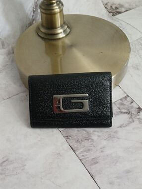 Gucci Authentic Black Leather Key Holder with Silver Hardware